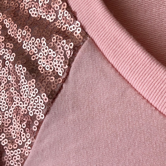 *Made Right Pink Unisex Holiday Party Embellished Sleeves Women’s size L Sweater - Picture 5 of 5